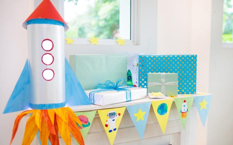 How To Make Birthday Decorations Out Of Paper